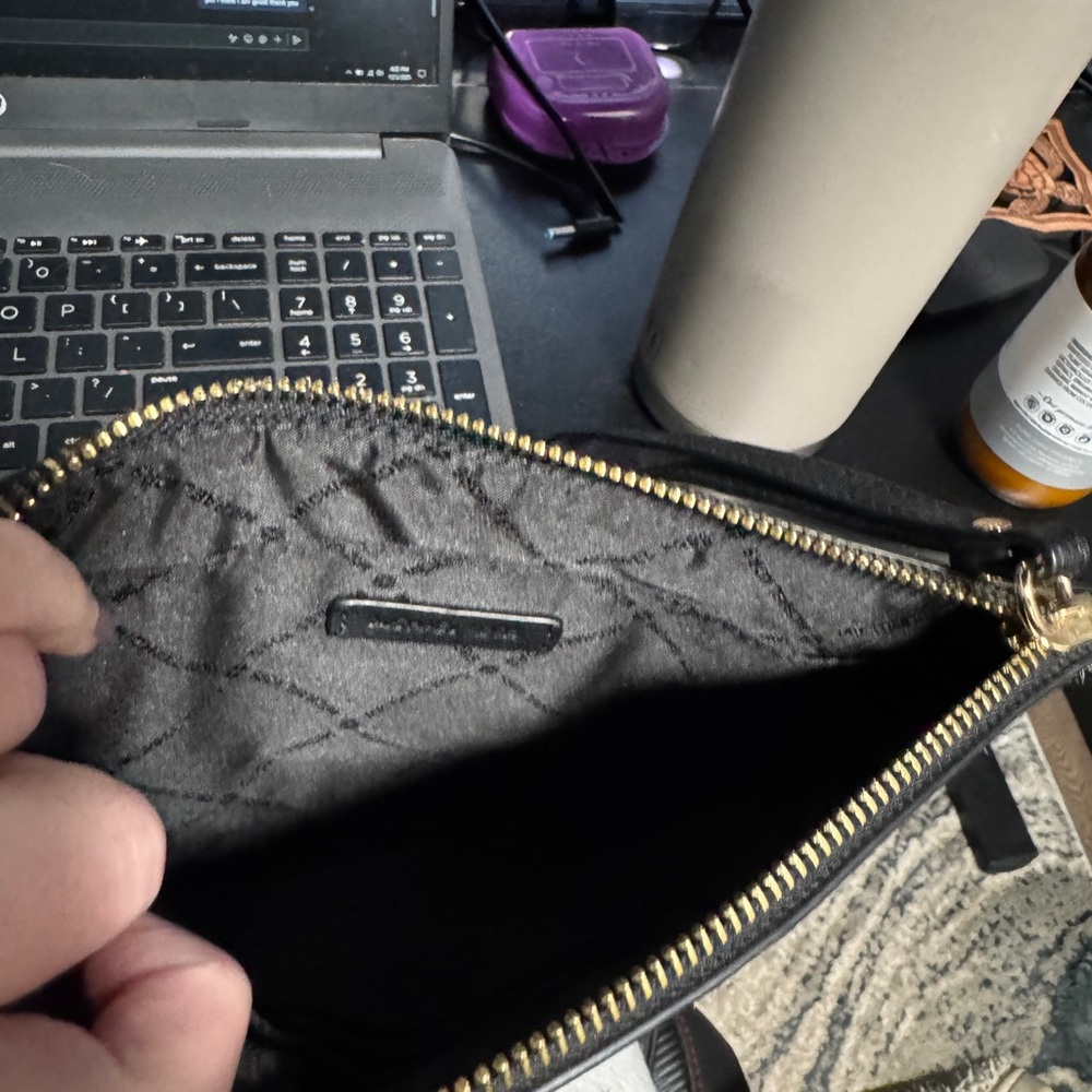 Michael Kors Print Clutch - Picture 3 of 4